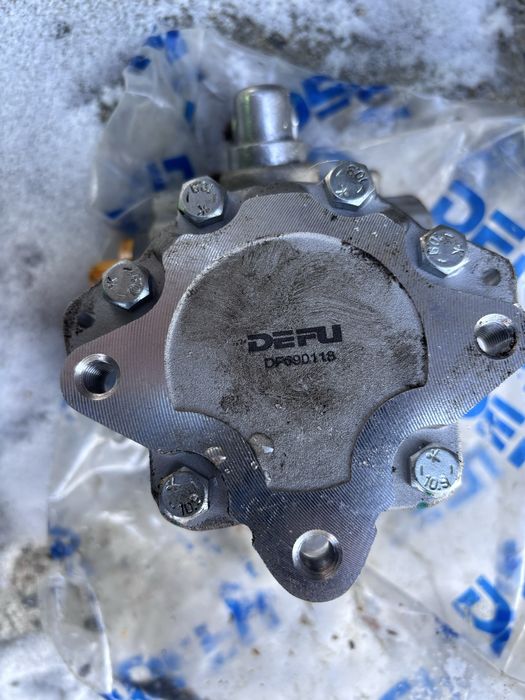 Продам Насос гура