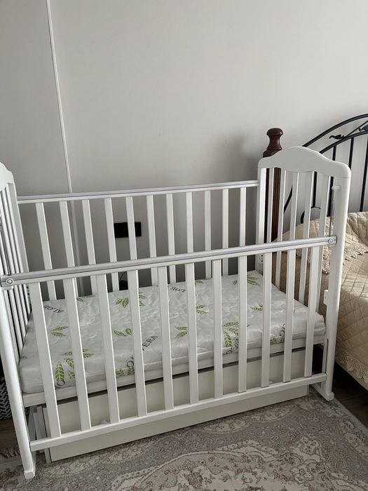 Детская кровать в отличном состояний