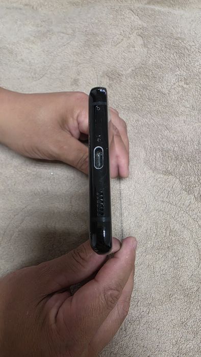 Продам Samsung galaxy S 21 ultra