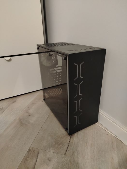 Корпус для компьютера Midi-Tower