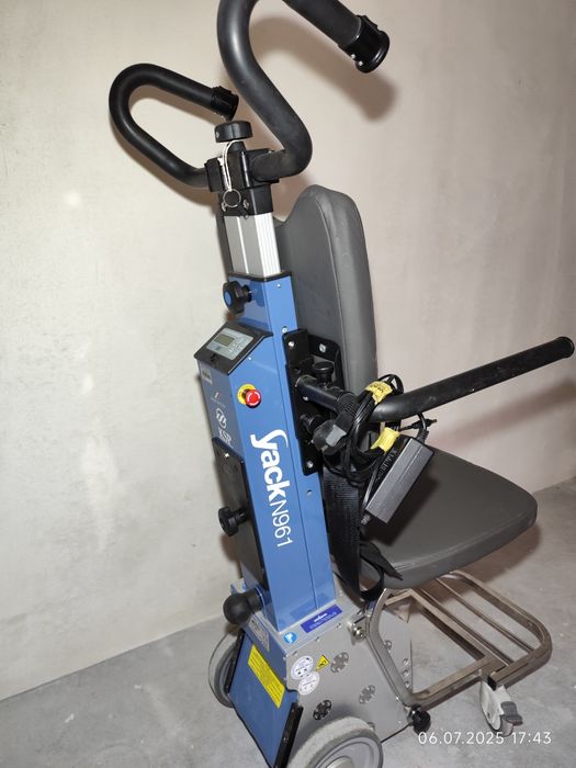Elevator,scaun, dispozitiv de urcat si coborat scari ksp yack 961