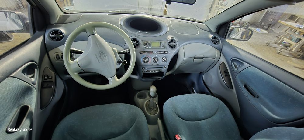 Dezmembram Toyota Yaris 1.3 benzina 2NZFE
