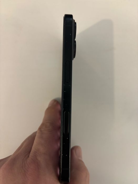 iPhone 16 128 gb black