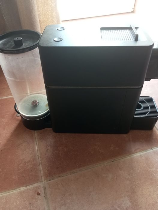 Срочно продам кофе машину