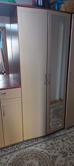 Шкаф для прихожий