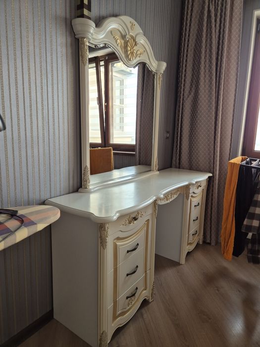 Спальный гарнитур в комплекте