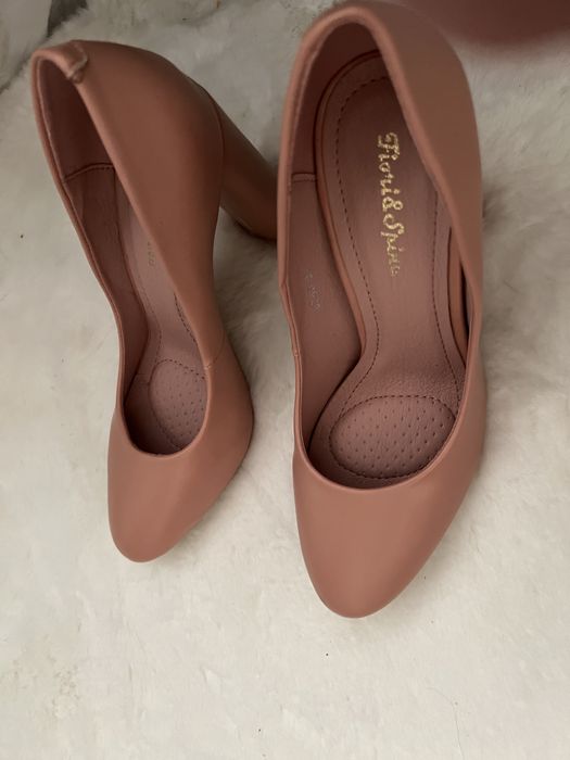 Pantofi eleganti cu toc 10 cm, nr 37
