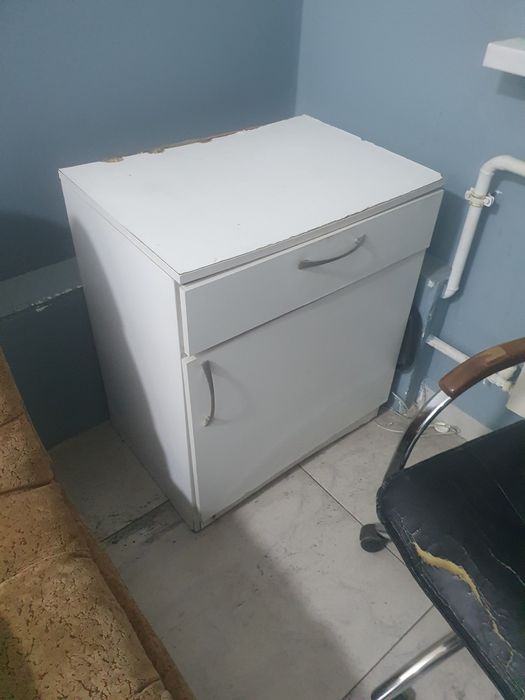 Шкаф офисный продам