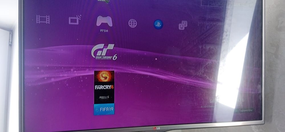 Продаётся play station 3 super slim прошитая с хен