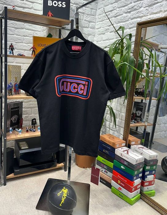 Мъжки тениски различни модели