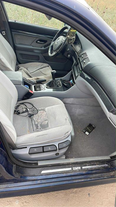 Бмв bmw e39 523i м52б25 на части