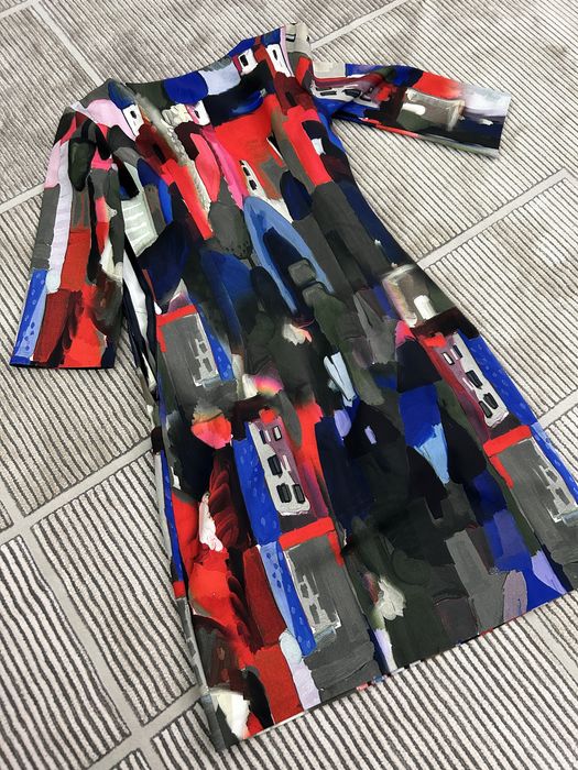 Футлярное платье