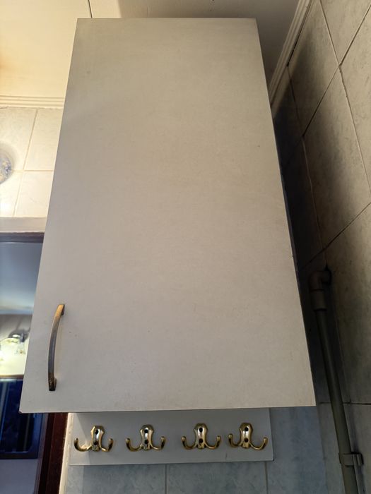 Полка подвесная настенная