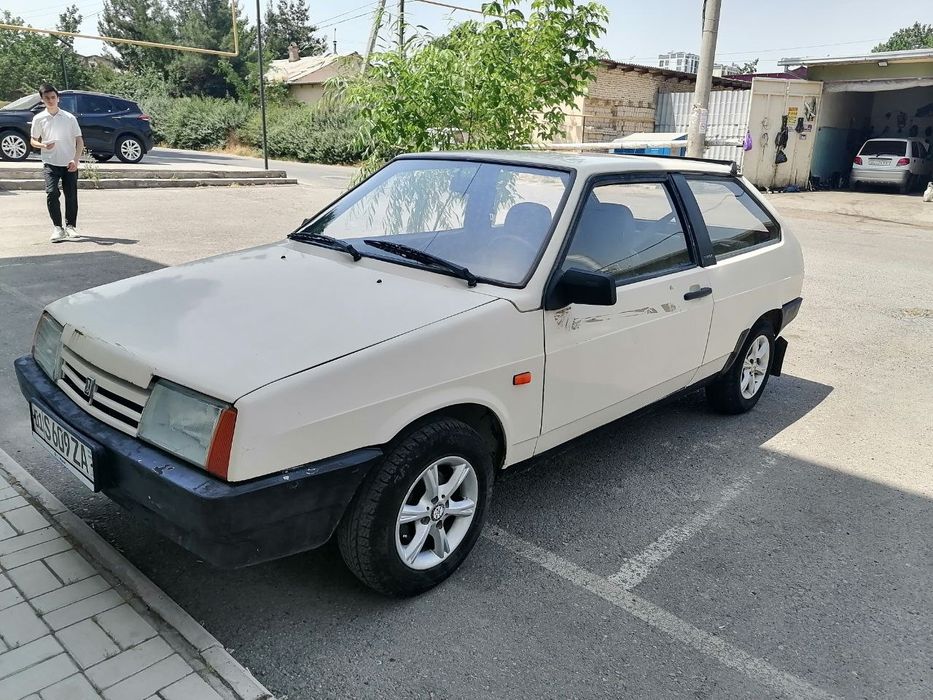 Продам ваз 2108 подробнее по телефону 1991год