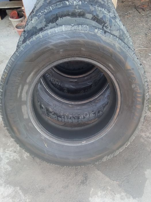 Шины Yokohama ,Б/У