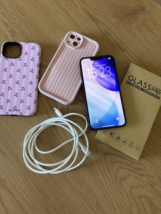 Iphone 13, 128GB, черен
