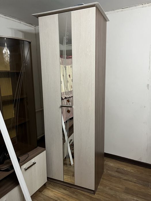 Продается сервант + шифонер