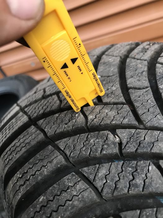 Зимни гуми с джанти 5х108,195/65R15,Пежо 308,2015г.