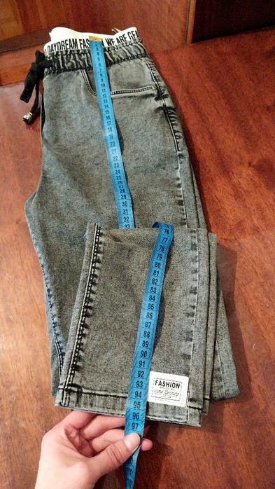 Женские джинсы новые