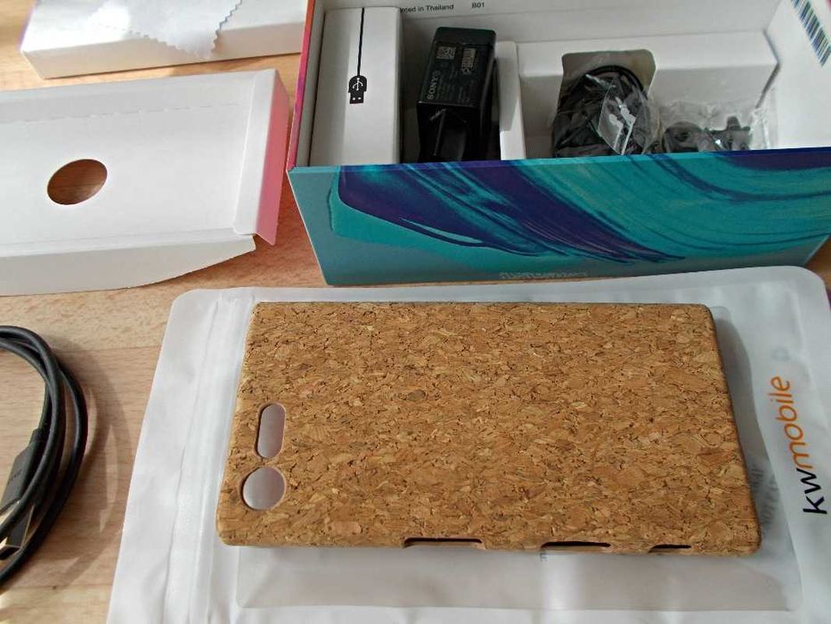 Смартфон Sony Xperia X-compact. Мн. добър