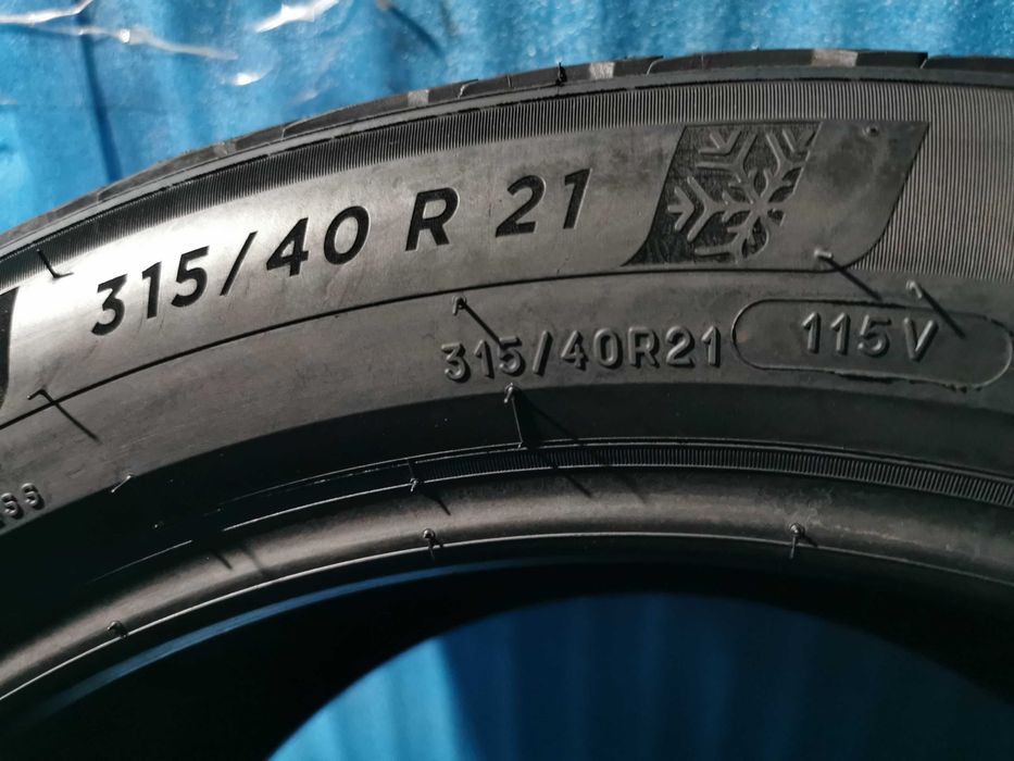 275/45 R21 - 315/40 R21 - michelin m+s 4 bucati