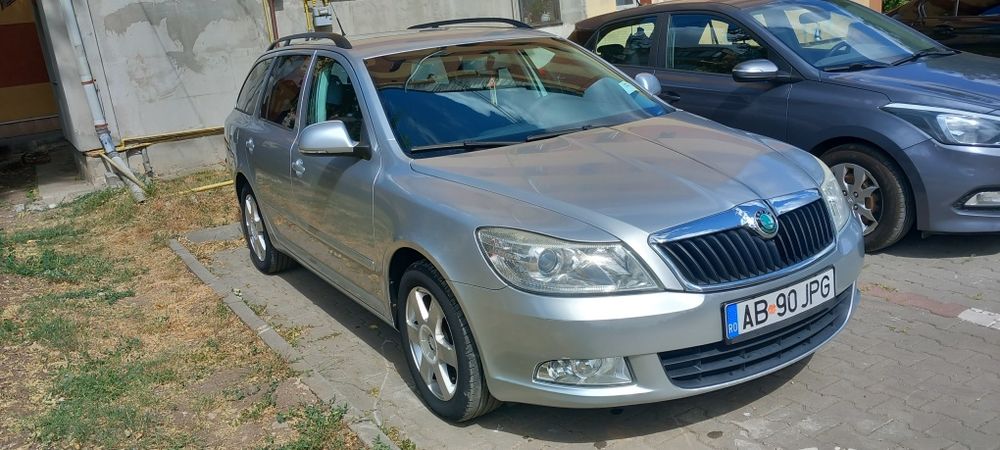 Vând Skoda Octavia