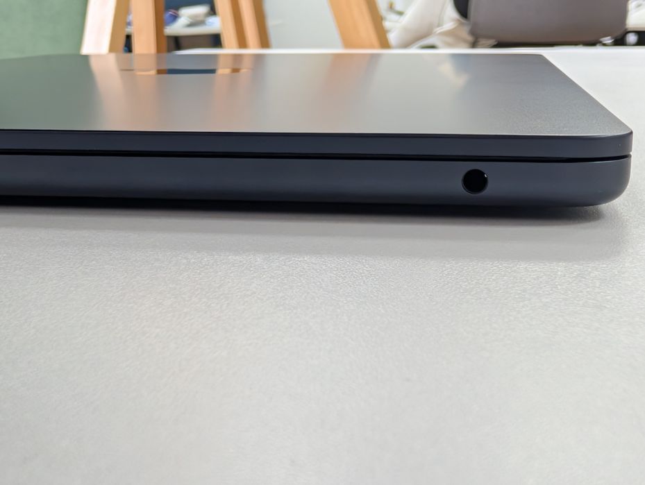 Macbook Air M4 2025