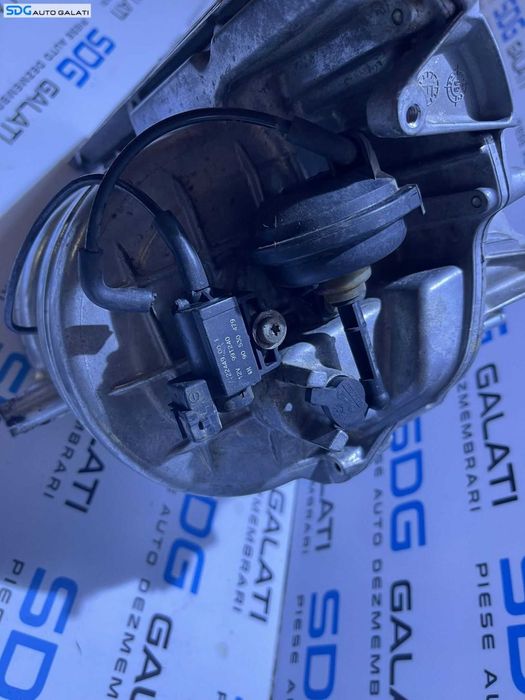 Galerie Admisie cu Senzor si Supapa Vacuum Vacum Aer Opel Zafira A 1.8 16V 1999 - 2005 Cod 90536060