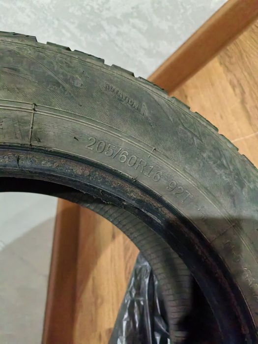 Продам зимние шины