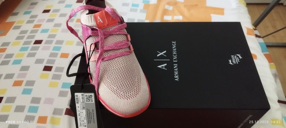 Vând adidași dama Armani exchange mărimea 36
