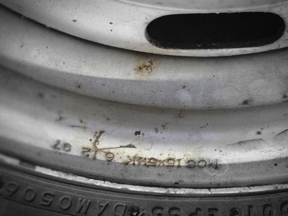 Продавам джанти с гуми