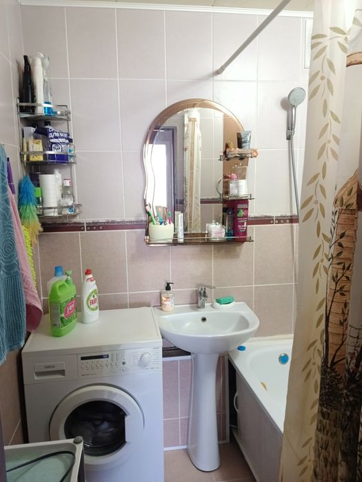 3 ком. 5 мкр, дом  14,  9 этаж