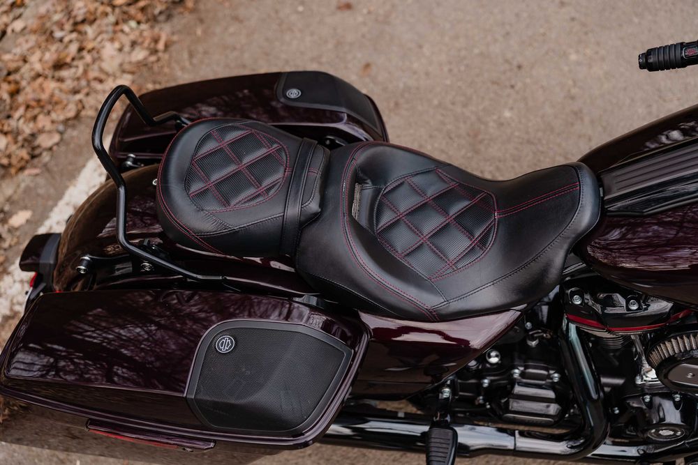 Vând Harley-Davidson Street Glide CVO 2019 – doar 6.600 mile