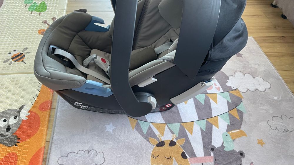 Cybex Aton 5 стол за кола от 0м до 75 см