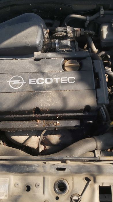 Vand opel astra 1.6 benzina radiata