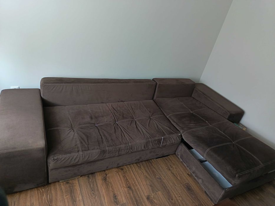 Разтегателен диван