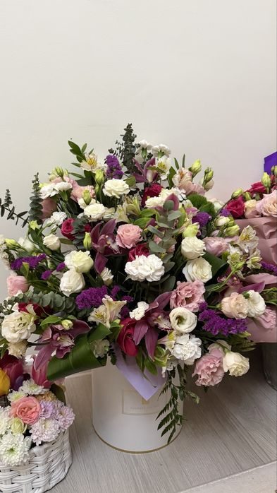 Цветы свежие огромный букет