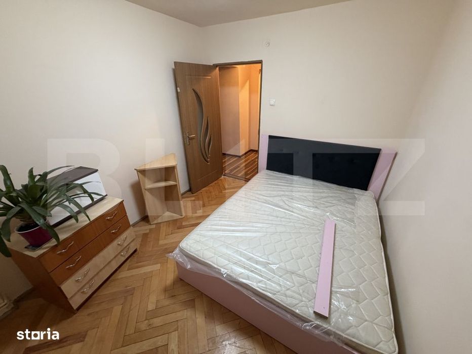 Apartament 4 camere, 74 mp, zona Cetate