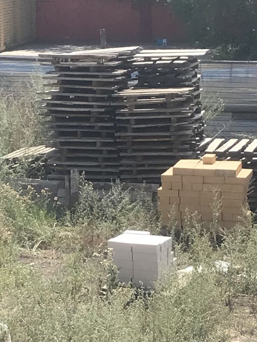 Продам поддоны и дрова