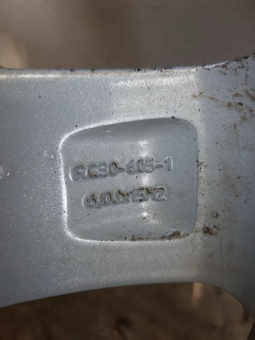 Jante aliaj pe 15 Dacia