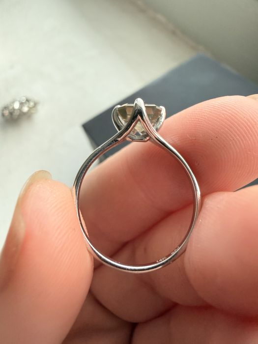 Inel de logodna cu diamant natural