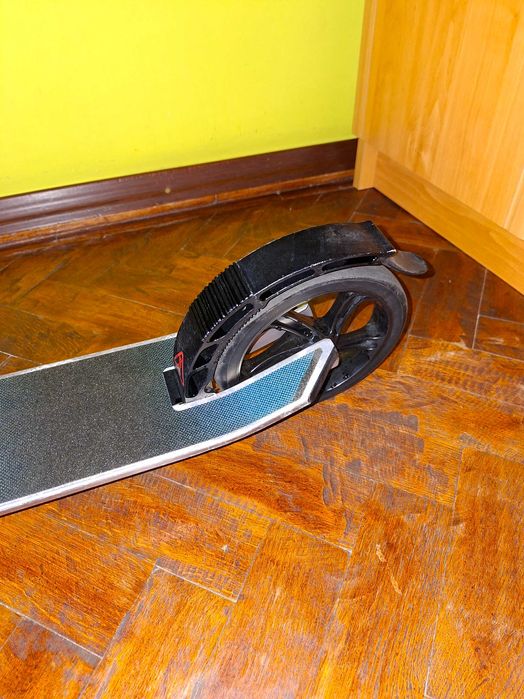 Vând trotineta Oxelo MID 9