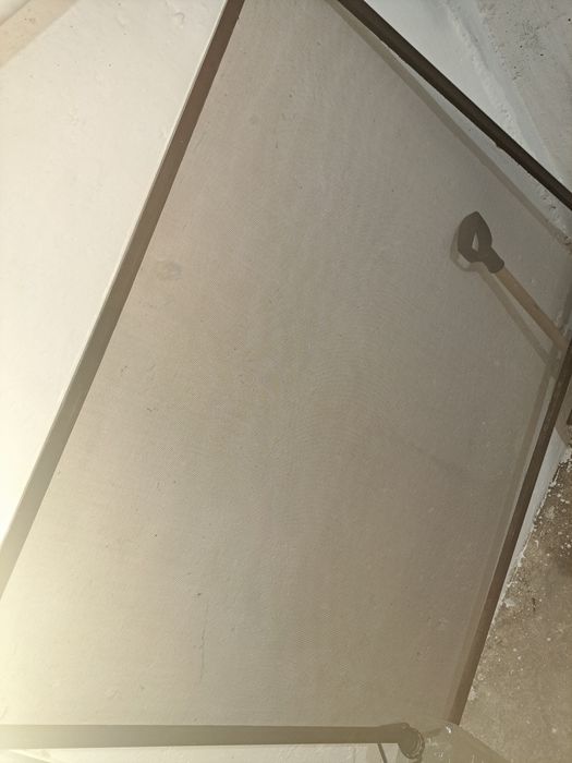 Plasa tantari pt geam termopan