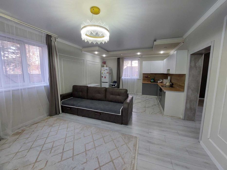 Продам коттедж в МКР "Орман"