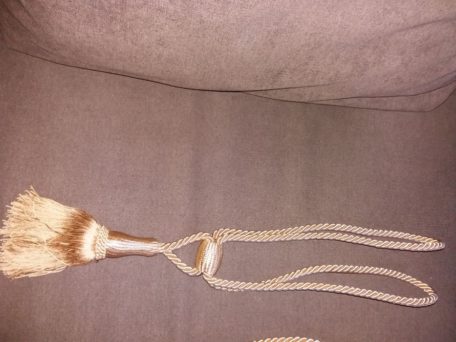 Decorațiuni (ciucuri) draperii sau perdele