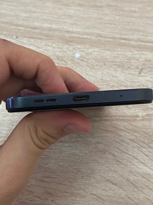 Продам Redmi note 12