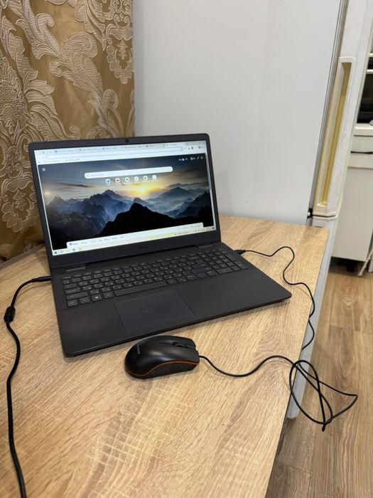 Ноутбук Dell Vostro 3500