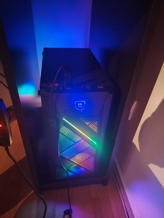 Vand PC Gaming 3200 lei negociabil