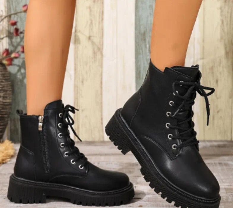 Дамски Дебели Платформени Ботуши