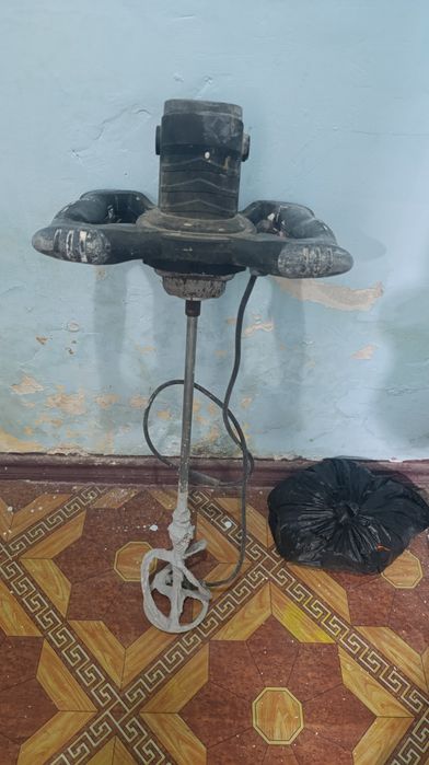 Miksr sotiladi 300ming